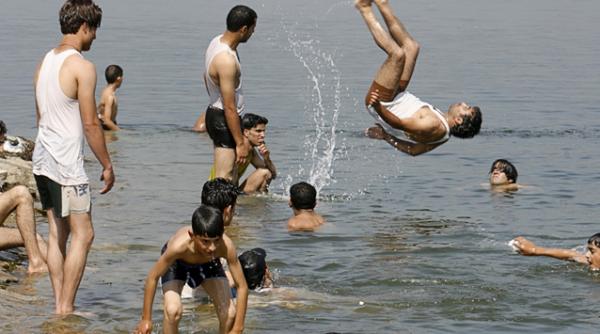 india doctorii au scos un peste viu din plamanii unui baiat