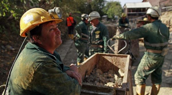 romania are nevoie de investitii certe nu de ong uri fictive