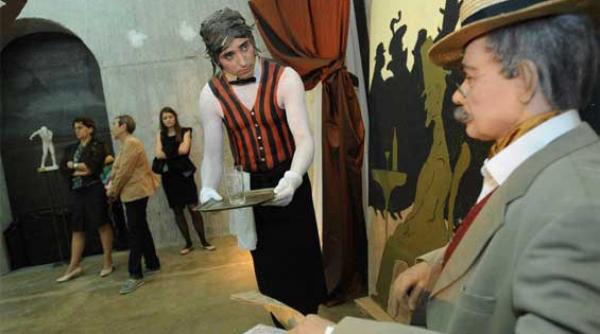 sculptura versus film