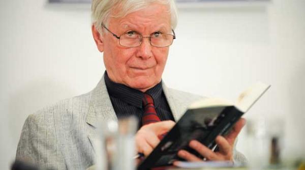 spiritul lui caragiale dialog cu acad eugen simion editorul editiei de opere fundamentale caragiale