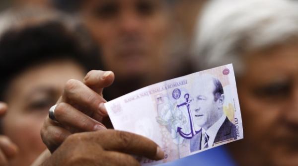 studiu 43 dintre romani considera ca au o situatie financiara dificila si 15 economisesc lunar