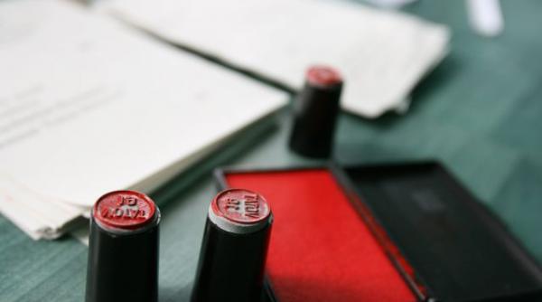 alegeri locale 2012 prezenta la vot la nivel national a fost de 56 39 bec va anunta luni la ora 10 primele rezultate oficiale partiale