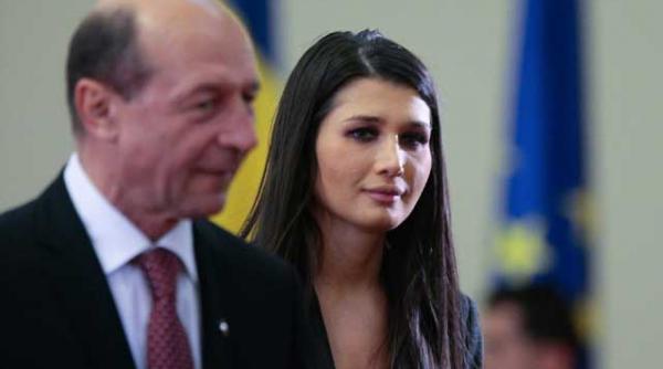 basescu urgenta pentru mine nu este casatoria elenei ci sa imi faca niste nepoti acolo