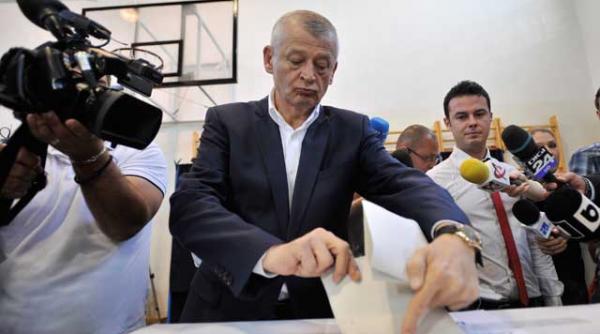 sorin oprescu imi doresc sa fiti mandri de orasul vostru