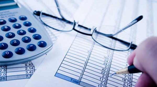 prea multe banci prea putini clienti