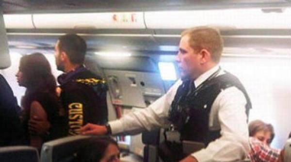 aterizare de urgenta pe otopeni un pasager a agresat fizic un steward