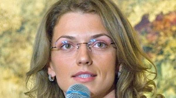 alina gorghiu pnl pe twitter se refac alegerile la moeciu si se reiau cele de la curcani