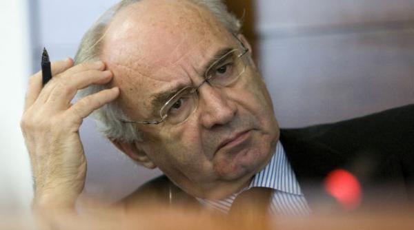 fostul presedinte al bancii vaticanului se teme pentru viata lui