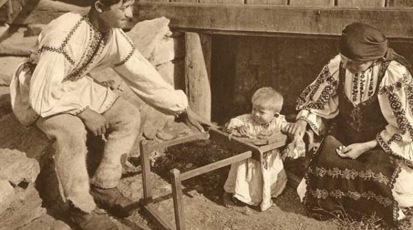 sfinti marunti in miez de ciresar