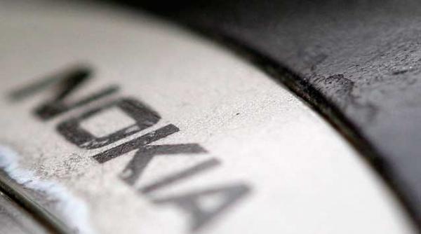 grupul finlandez nokia va desfiinta pana la 10 000 de locuri de munca circa o cincime din total