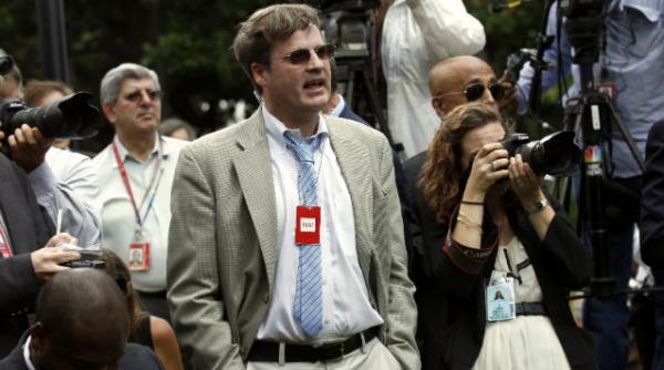 discursul presedintelui barack obama intrerupt de un jurnalist furios video