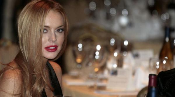 lindsay lohan a fost gasita inconstienta intr o camera de hotel