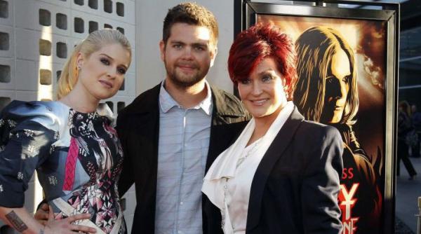 jack mezinul familiei osbourne a fost diagnosticat cu o boala incurabila