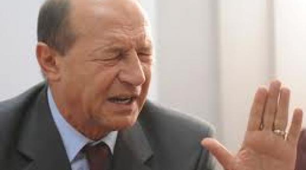 basescu il ameninta pe ponta cu parchetul in scandalul participarii la consiliul european