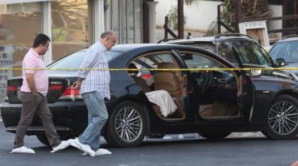 doi romani care asigurau paza unui om de afaceri au fost impuscati mortal in cipru