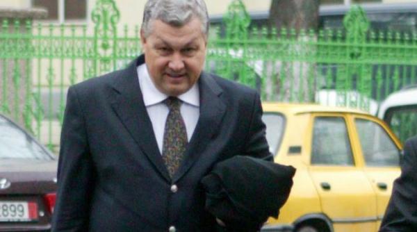 avocatii lui adrian nastase cer anularea pedepsei acestia sustin ca faptele pentru care a fost condamnat fostul premier s au prescris