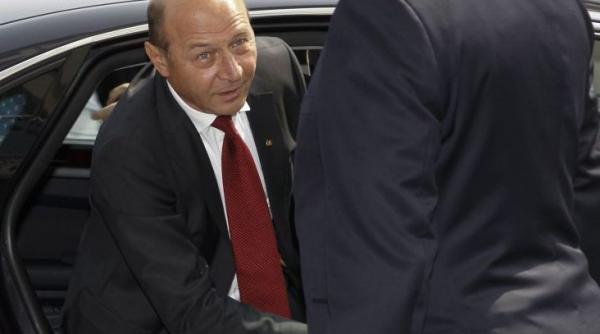 ccr sesizata de basescu in conflictul dintre guvern si cotroceni in legatura cu reprezentarea la consiliul european