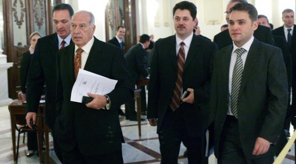 dan voiculescu demisioneaza din senat vezi cum explica pe blogul personal