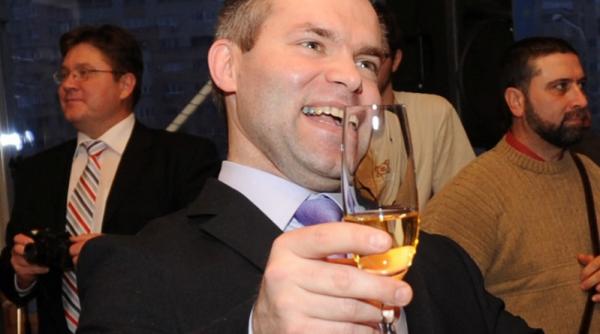 inspectia muncii pe urmele lui funeriu la palatul cotroceni inspectorii verifica modul in care a fost angajat in functia de consilier prezidential