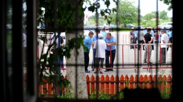 mai bine mort decat dupa gratii