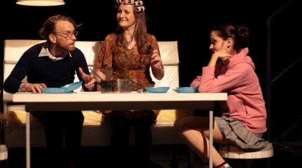 scolile de teatru reuniune la bucuresti