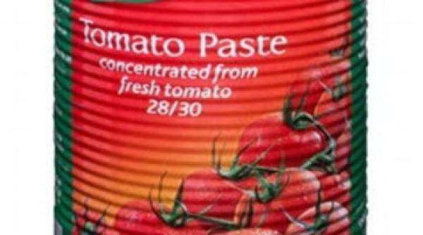 o brazilianca a gasit un prezervativ intr o cutie de tomate vezi cu cat a fost amendata compania producatoare