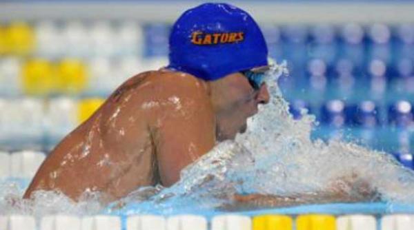 ryan lochte l a batut pe michael phelps in proba de 400 de metri mixt
