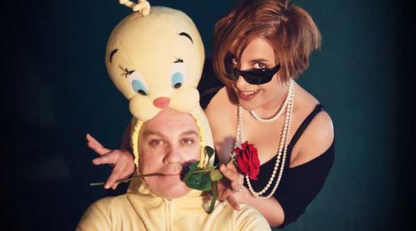 teatrul independent tot mai cautat in cluburi si restaurante prima data in pod la la scena