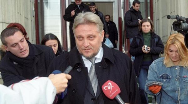 exclusiv condamnat la 7 ani de inchisoare iacobov s ar preda dar n are sentinta si nu stie unde depistat de politisti in sectorul 1 afaceristul a fost dus joi seara in arestul politiei capitalei