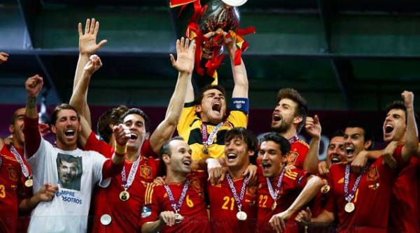 invincibila armada sau sechestru pe fotbal spania italia 4 0 ibericii campioni europeni mondiali si iar europeni