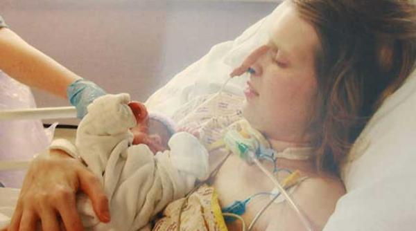 miraculos in stare de coma a nascut natural o fetita perfect sanatoasa