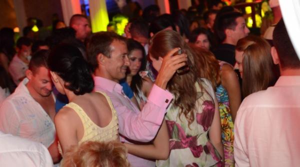 mazare fetele sunt din oltenia mi le a dat olguta vasilescu eu i am dat procente ea mi a dat fete