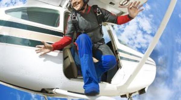 te distreaza sa te arunci in gol