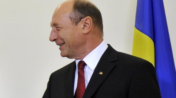 traian basescu interviu la bbc in 2005 si pentru presedintii celor doua camere trebuie sa existe procedura de revocare
