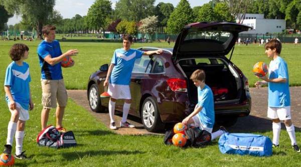 chevrolet cruze station wagon sufragerie pe patru roti