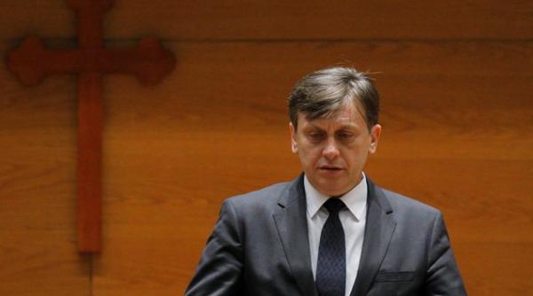 crin antonescu voi face cu responsabilitate si discretie tot ce trebuie facut pe perioada mandatului de interimat