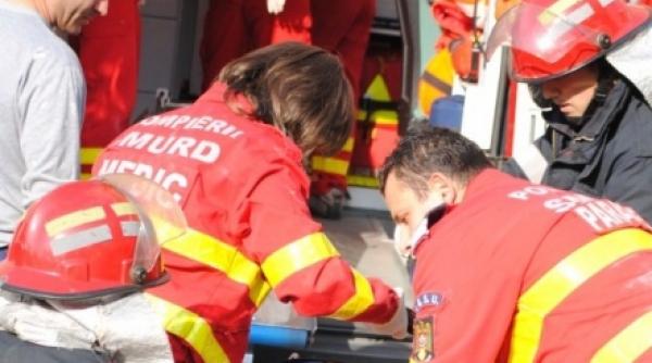 un autocar cu 46 de turisti s a rasturnat in judetul bacau