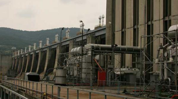 exclusiv hidroelectrica cere redimensionarea pietei reglementate pentru a nu mai vinde sub costuri