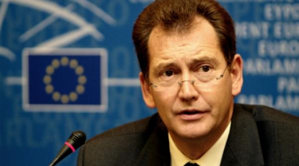 graham watson acuza partidul popular european de ipocrizie in tema romaniei traian basescu a politizat curtea constitutionala