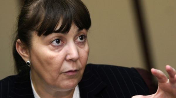 boureanu si macovei cer guvernului sa anuleze legea referendumului si sa aplice decizia cc