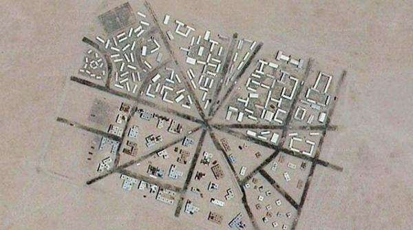 foto fortele aeriene ale sua au construit un oras militar in mijlocul desertului arizona