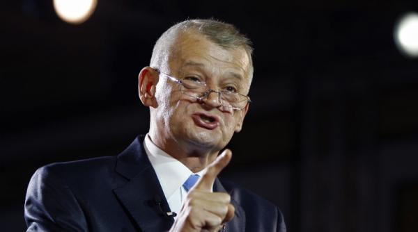 primele obiective ale lui oprescu autostrada suspendata si cainii vagabonzi