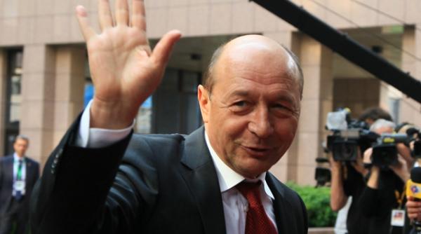 cand a fost cinstit traian basescu