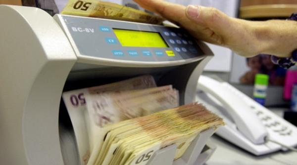 cursul leu euro a atins un nou maxim istoric