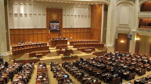 parlamentul in sesiune extraordinara pentru referendum alesii se vor reuni in sedinta marti si miercuri