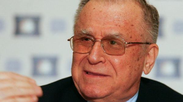 ion iliescu ar fi mai realist ca referendumul sa se desfasoare in doua zile