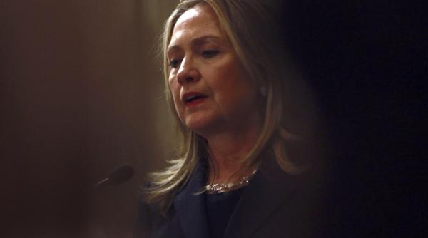 hillary clinton umilita in egipt mai multi protestatari i au strigat monica monica