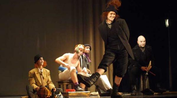 hop ul si sansa tanarului actor de a se afirma in teatru