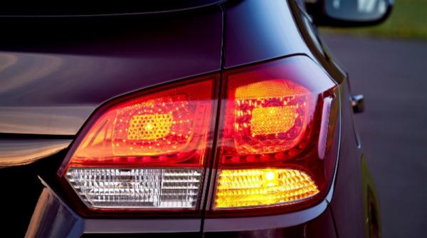 primul contact chevrolet cruze station wagon