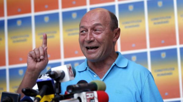 basescu nu credeam nici eu ca am 30 acum constat ca le am